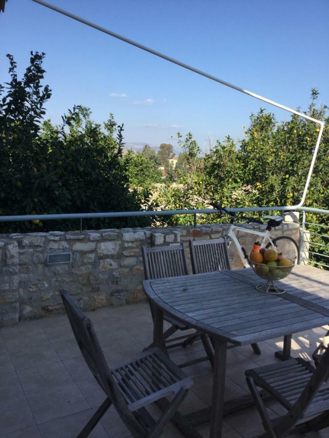 Seafront Apartment Ιι In Kiveri, Near Nafplion. Esterno foto